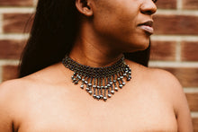 Load image into Gallery viewer, BEAD CHOKER PEARLS