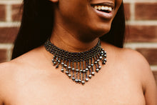 Load image into Gallery viewer, BEAD CHOKER PEARLS